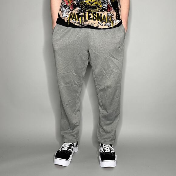 Nike Sweatpants Light Grey Polyester Subtle Embroidered Swoosh Baggy Therma Fit - Picture 2 of 4